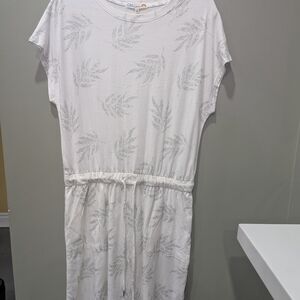 C&C California White Tee with Leaf Design